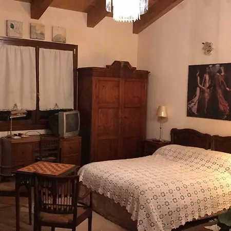 Casa Madonna Boschi *